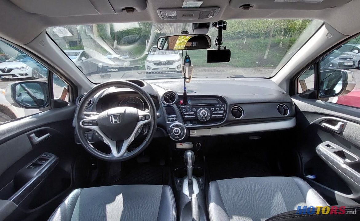 2012' Honda Insight photo #3