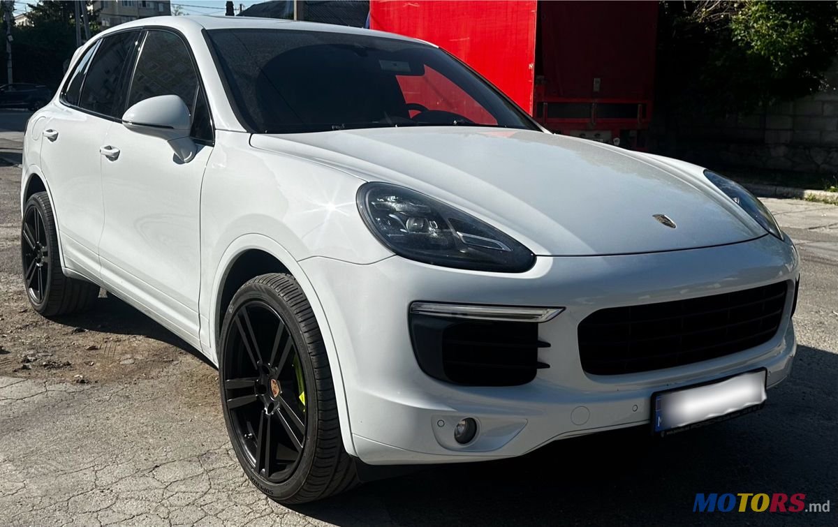 2014' Porsche Cayenne photo #1
