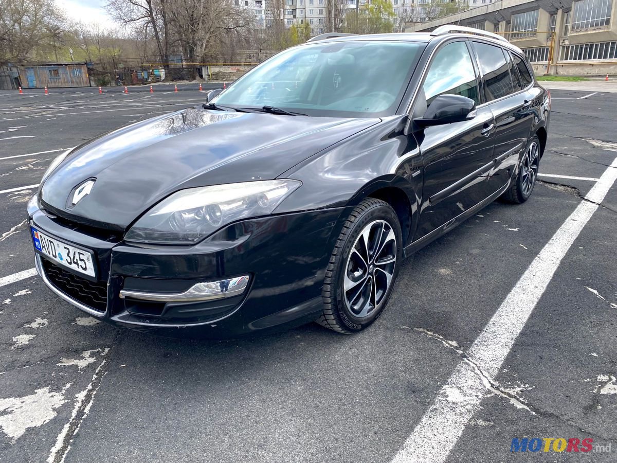 2014' Renault Laguna photo #2