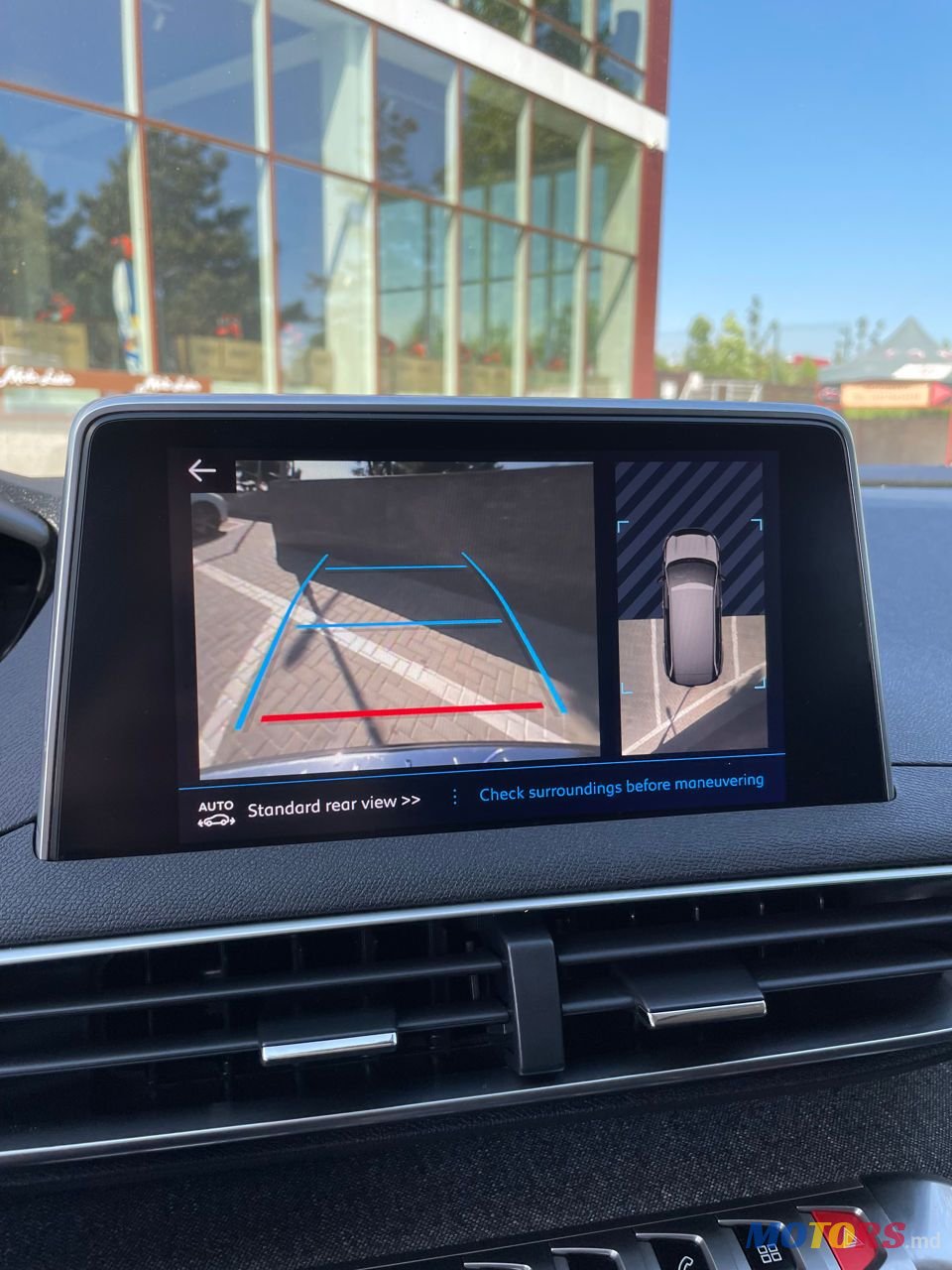 2018' Peugeot 5008 photo #6