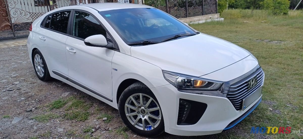 2019' Hyundai Ioniq photo #1