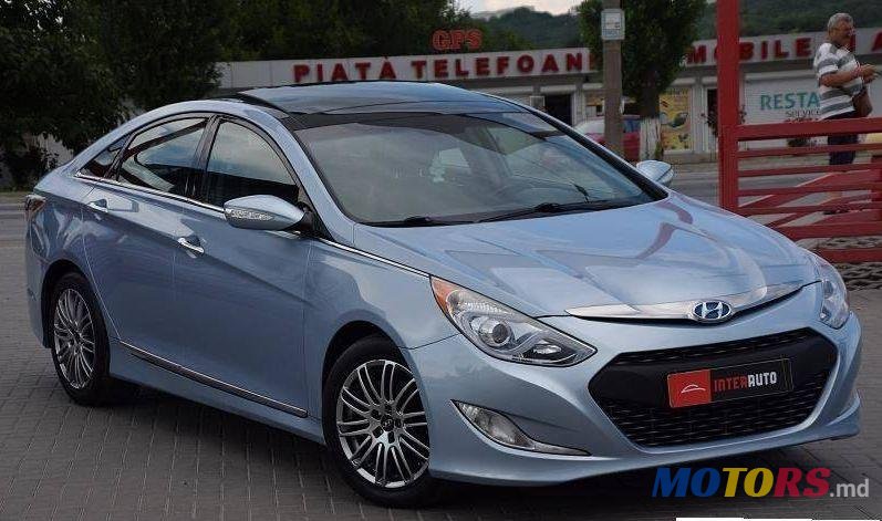 2012' Hyundai Sonata photo #1