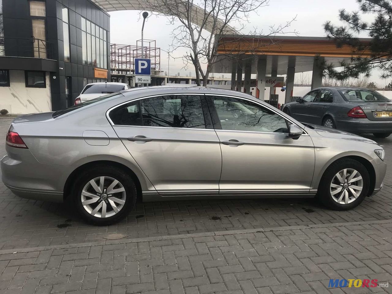 2015' Volkswagen Passat photo #1