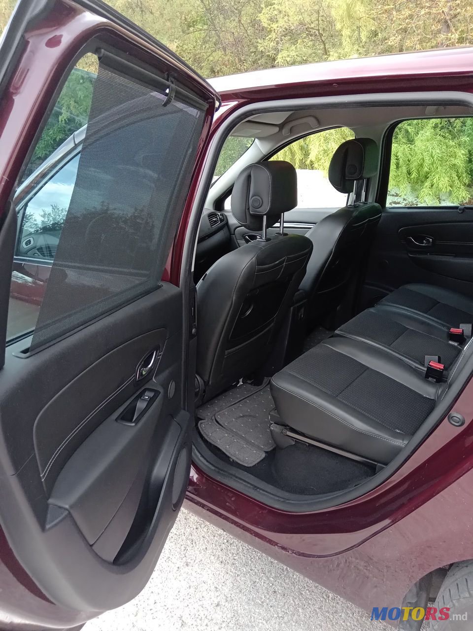 2013' Renault Grand Scenic photo #6