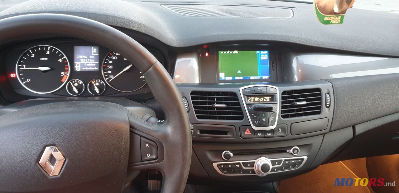 2010' Renault Laguna photo #6