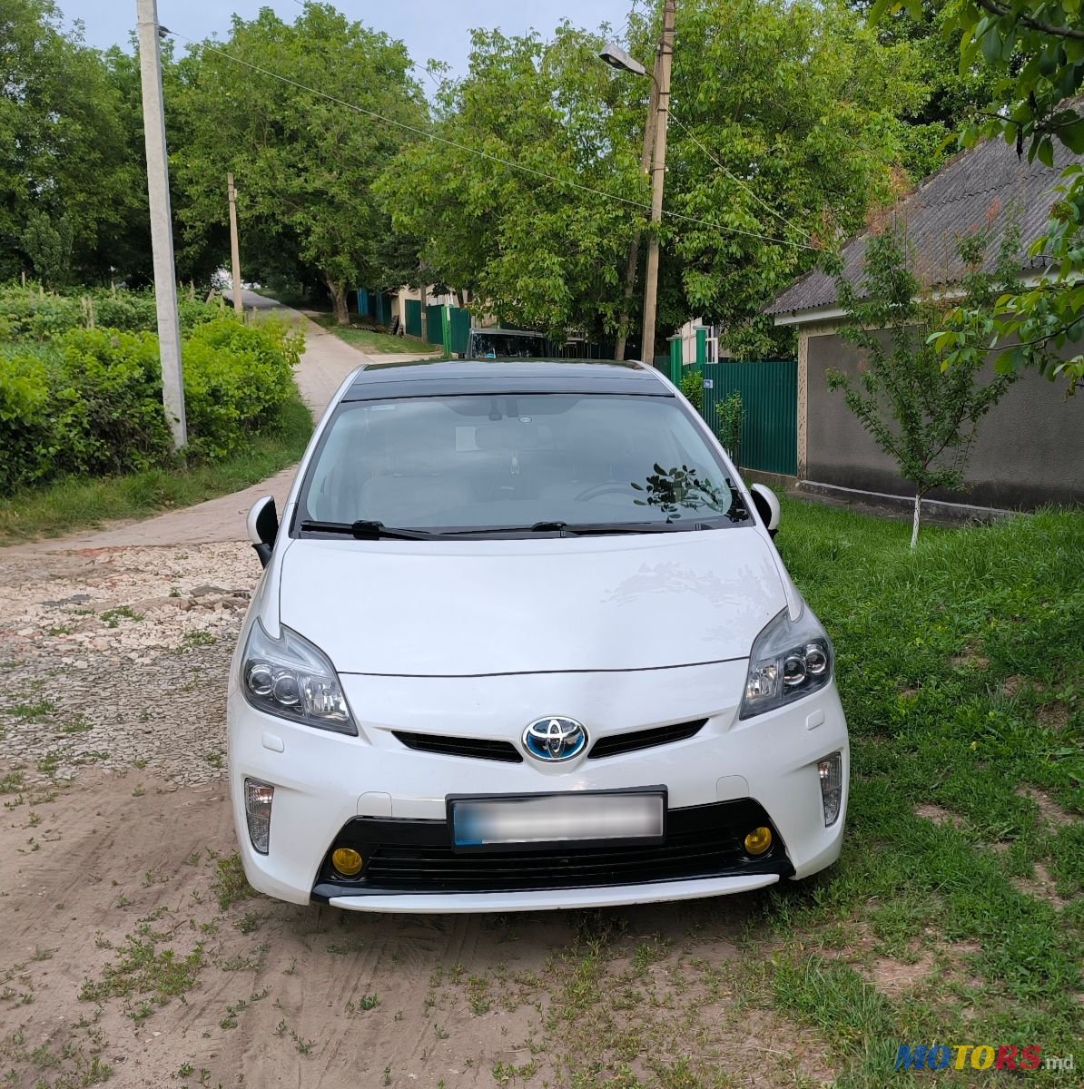 2013' Toyota Prius photo #3