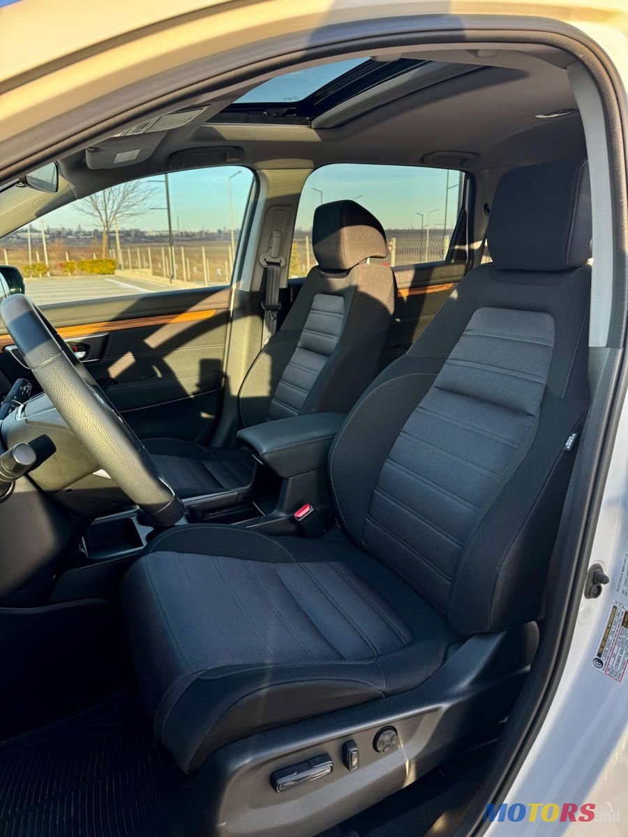 2020' Honda CR-V photo #6