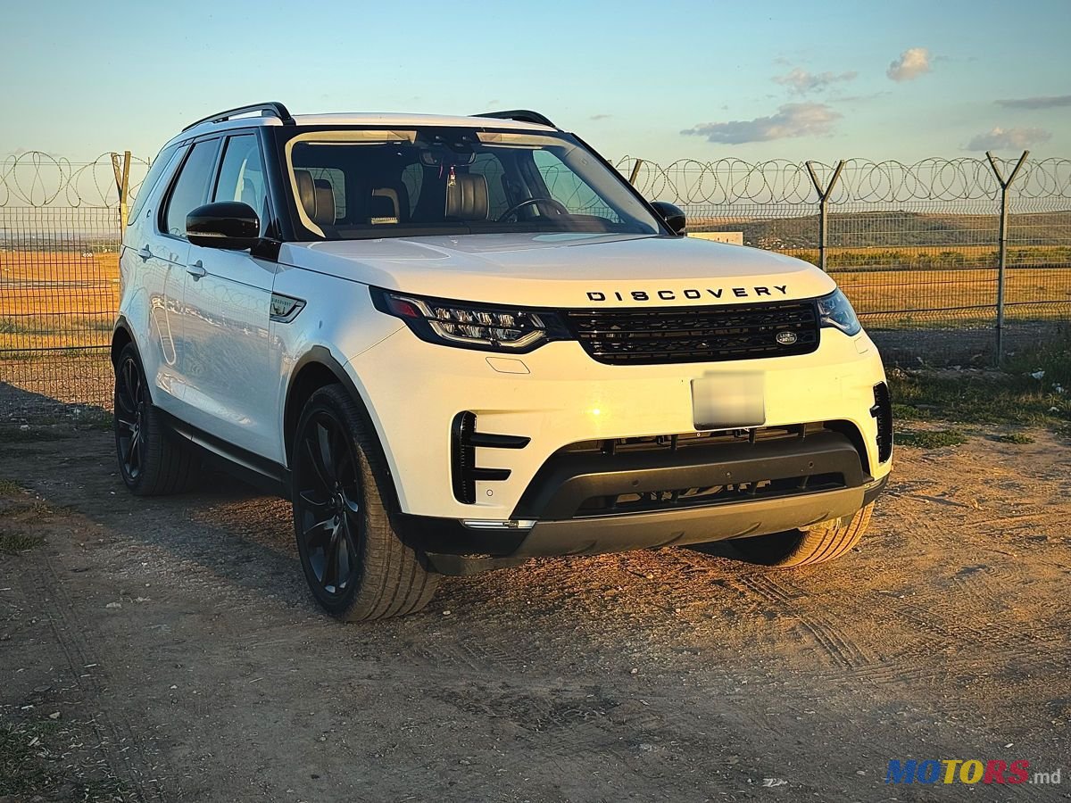 2017' Land Rover Discovery photo #1