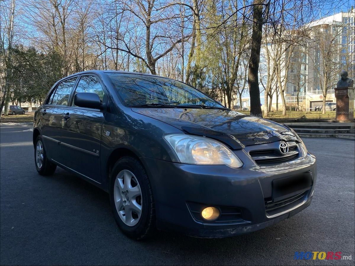 2006' Toyota Corolla photo #1