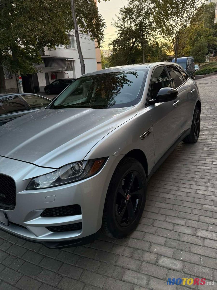2016' Jaguar F-Pace photo #3