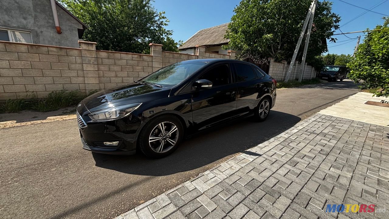 2015' Ford Focus photo #3