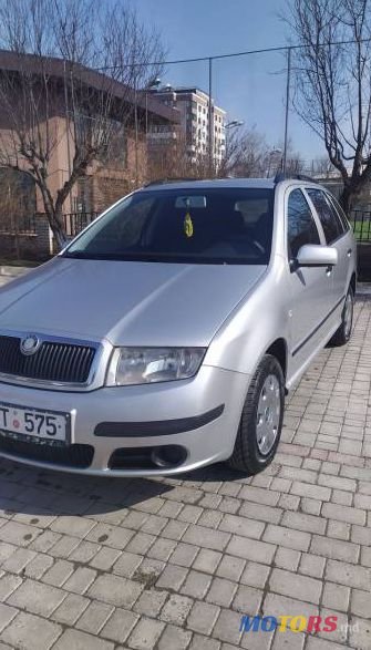 2004' Skoda Fabia photo #2