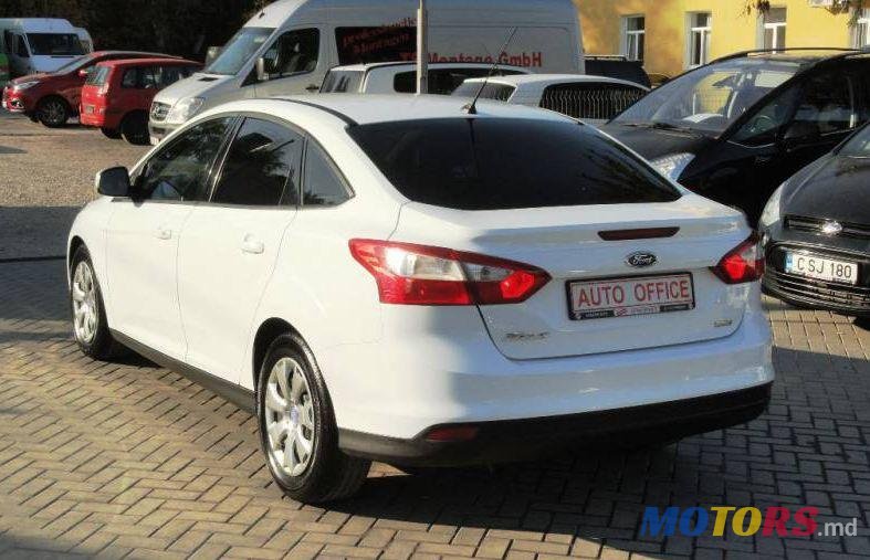 2013' Ford Focus photo #2