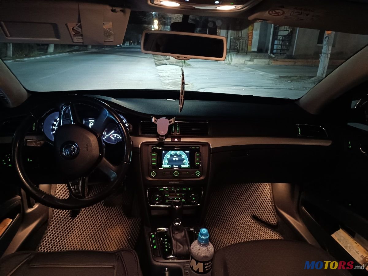 2015' Skoda Superb photo #6