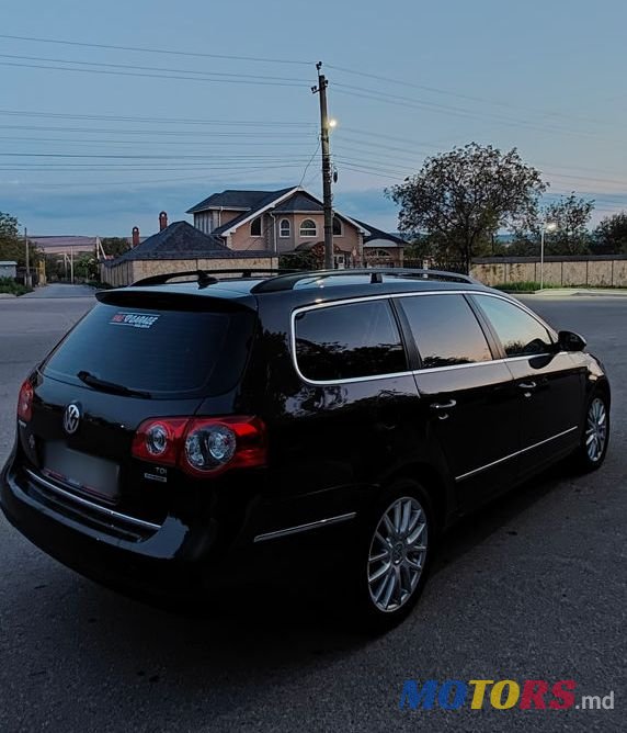 2009' Volkswagen Passat photo #6