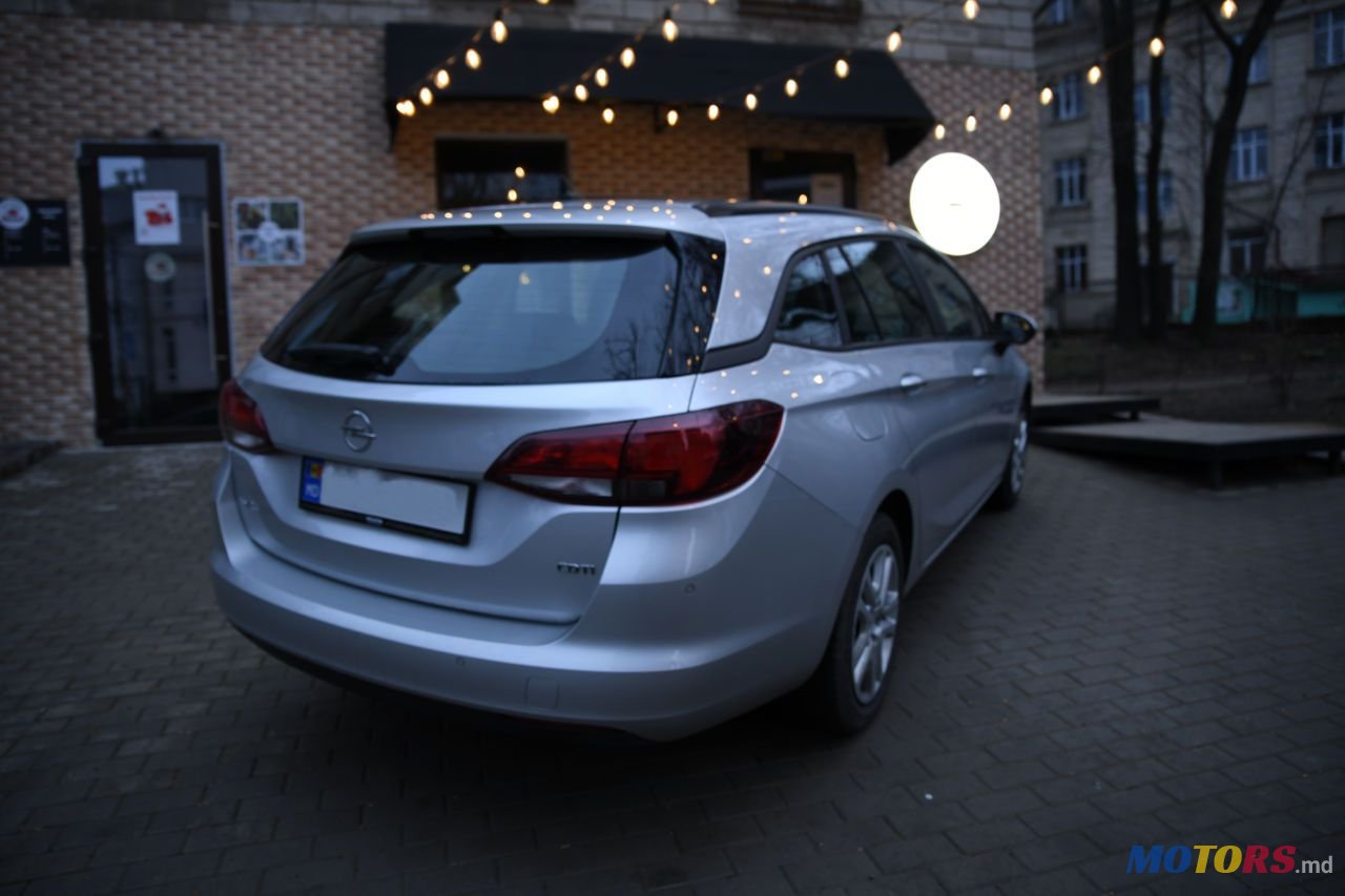 2017' Opel Astra photo #4