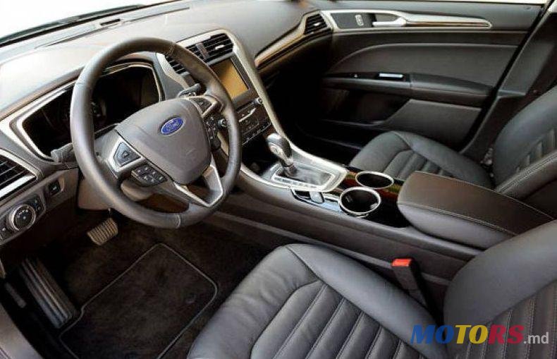 2014' Ford Mondeo photo #2