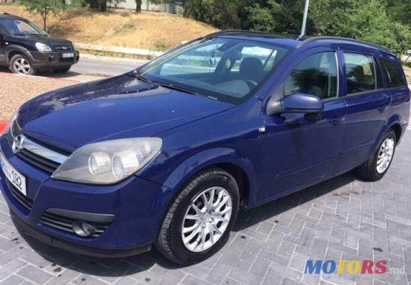 2006' Opel Astra photo #1