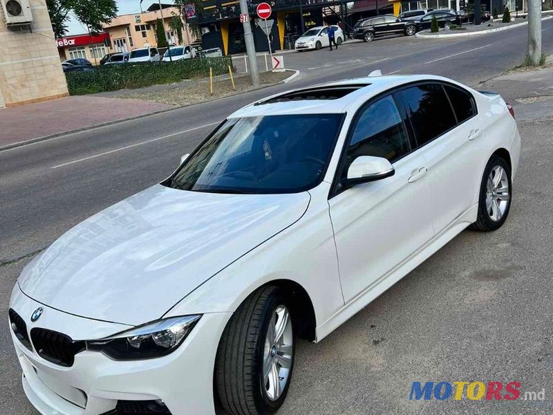 2016' BMW 3 Series photo #1