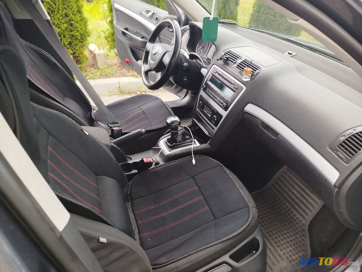 2009' Skoda Octavia photo #4