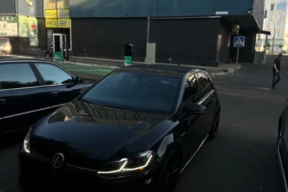 2018' Volkswagen Golf