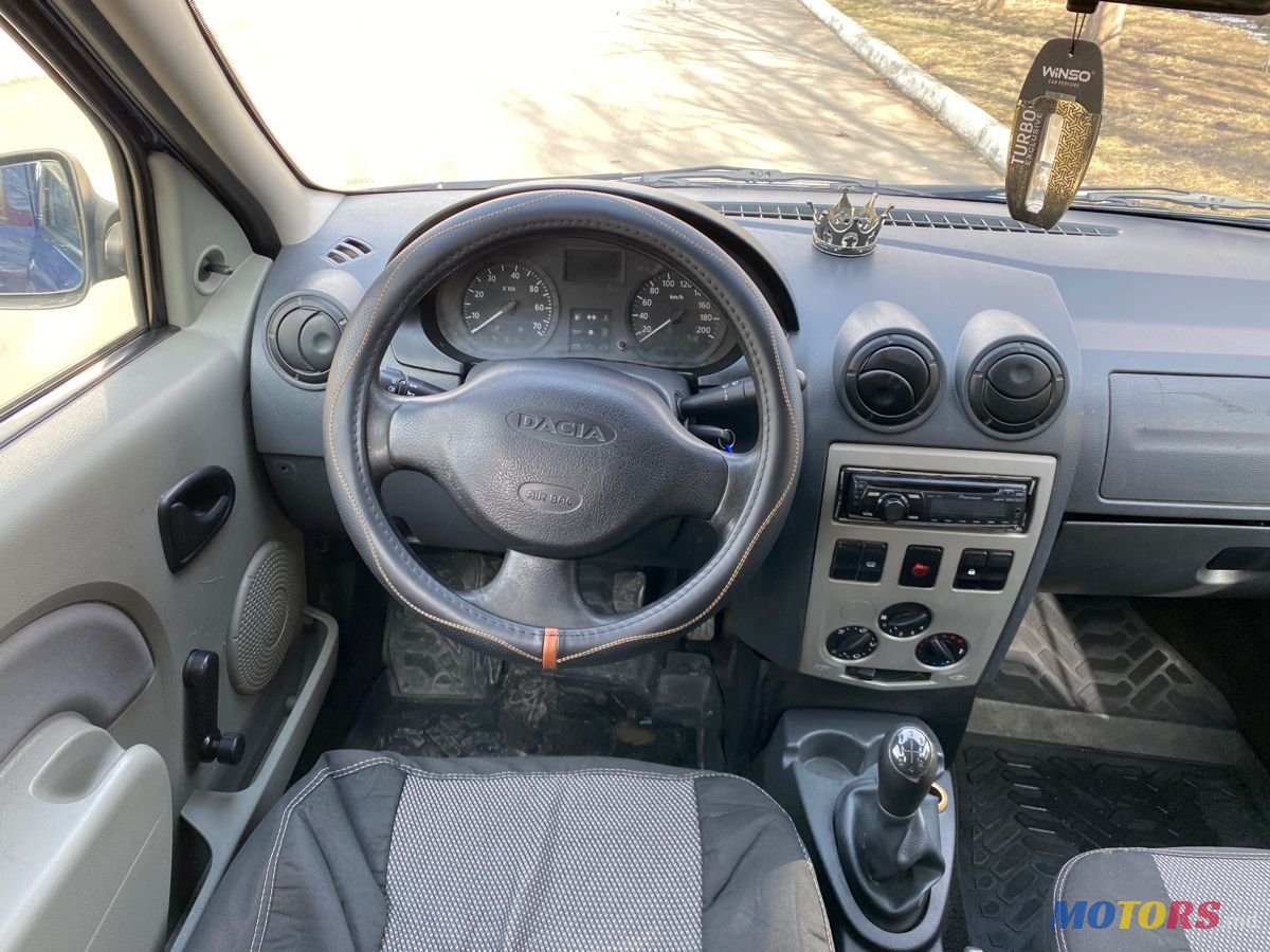 2009' Dacia Logan Mcv photo #6