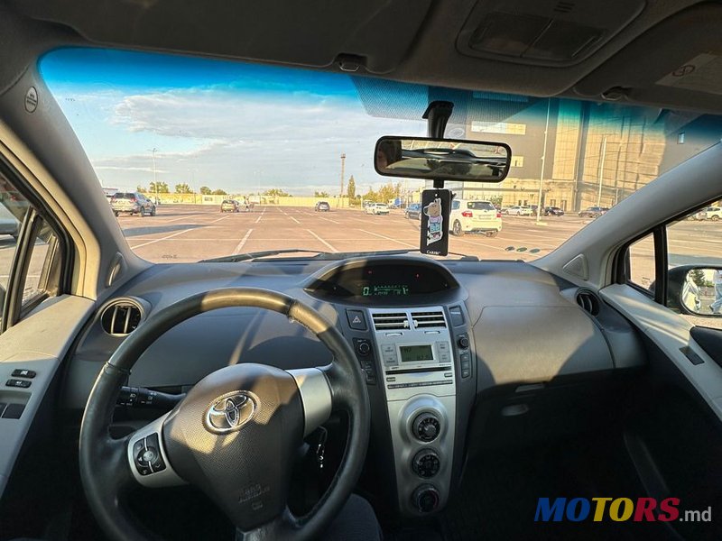 2006' Toyota Yaris photo #4