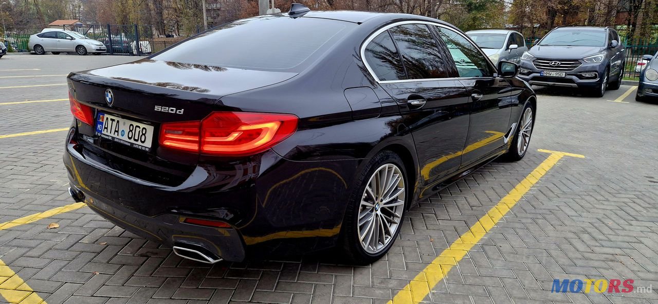 2017' BMW 5 Series photo #5