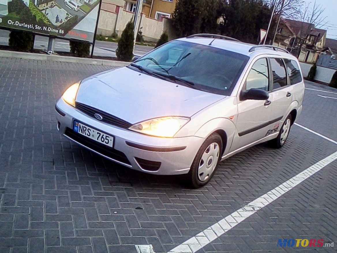 2002' Ford Focus photo #1