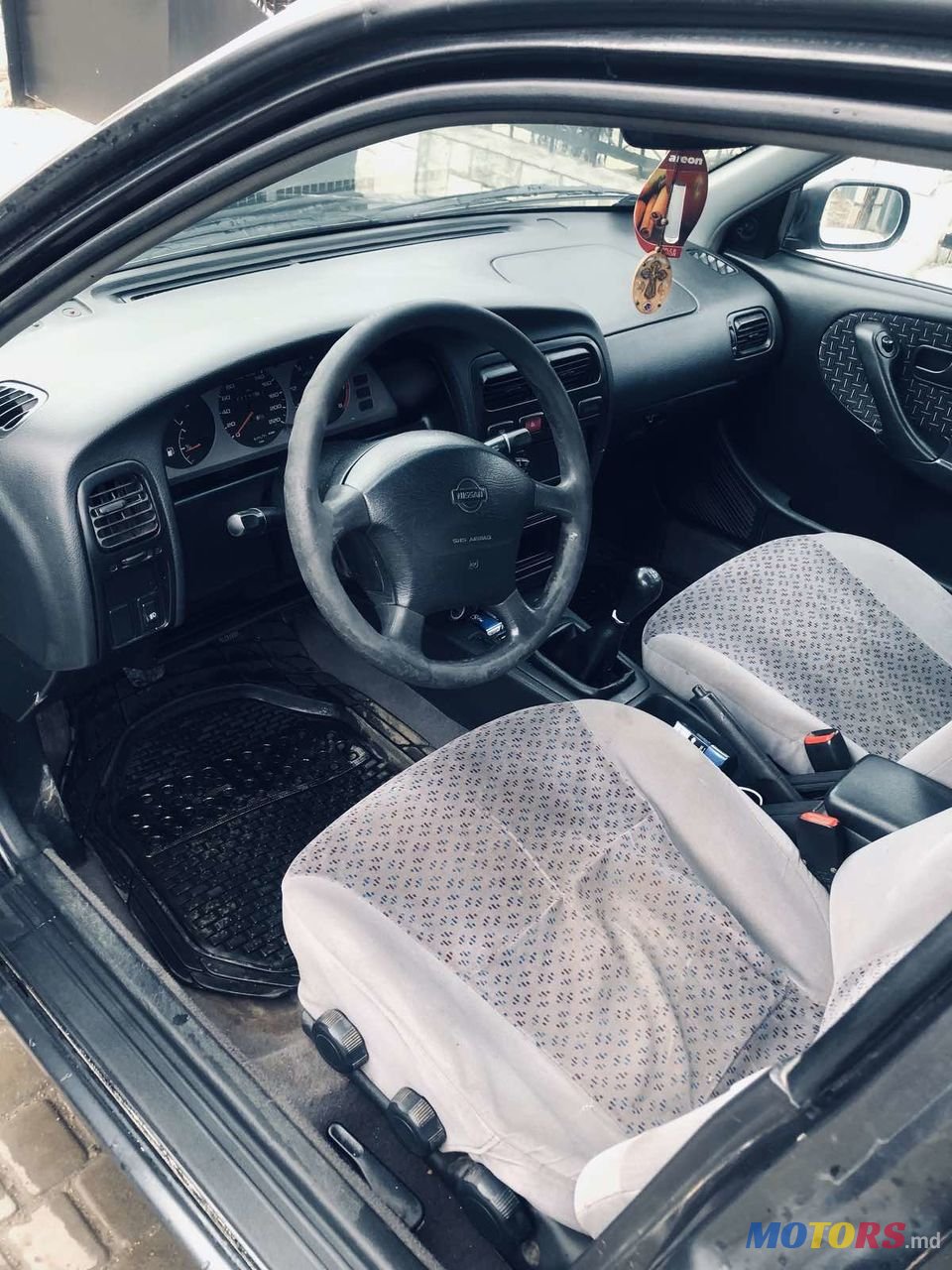 1995' Nissan Primera photo #2