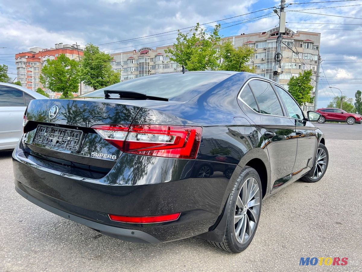 2017' Skoda Superb photo #2