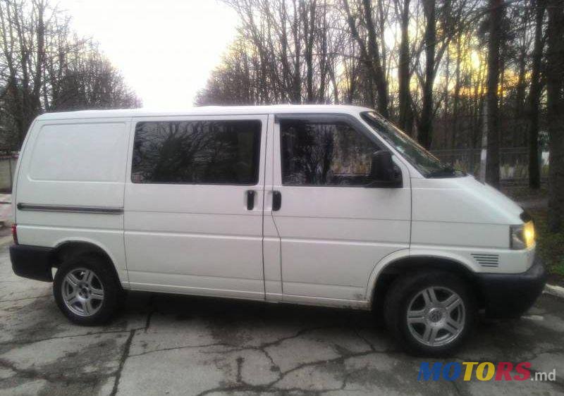 2000' Volkswagen Transporter photo #2