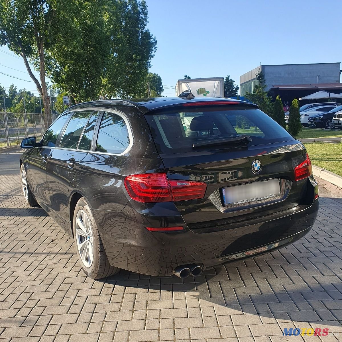 2016' BMW 5 Series photo #5