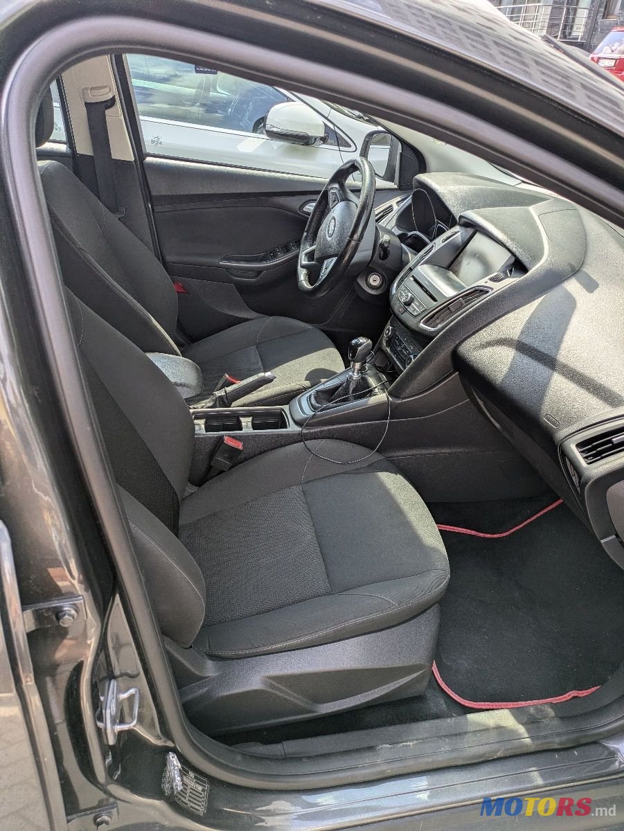2015' Ford Focus photo #3