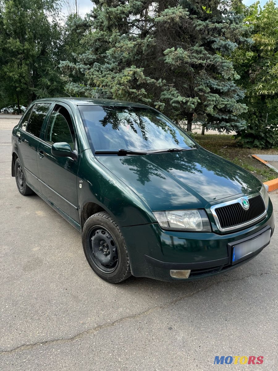 2001' Skoda Fabia photo #1