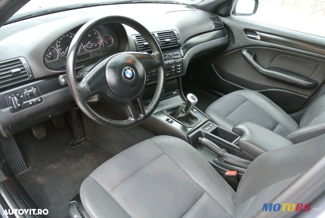 2004' BMW 1 Series 3 Door photo #6