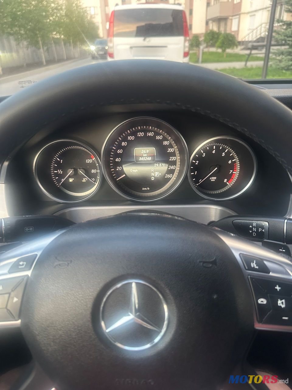 2014' Mercedes-Benz E-Class photo #5