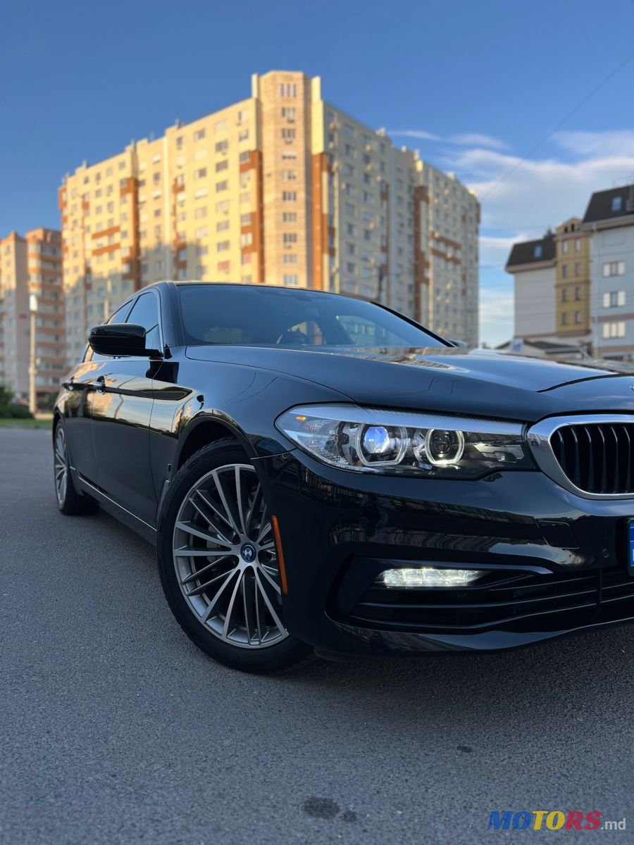 2018' BMW 5 Series photo #2