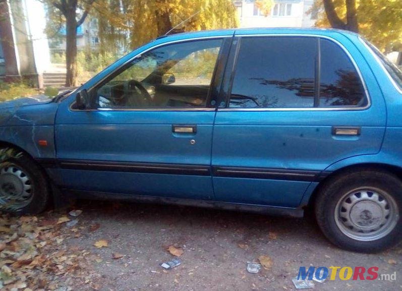 1991' Mitsubishi Lancer photo #1