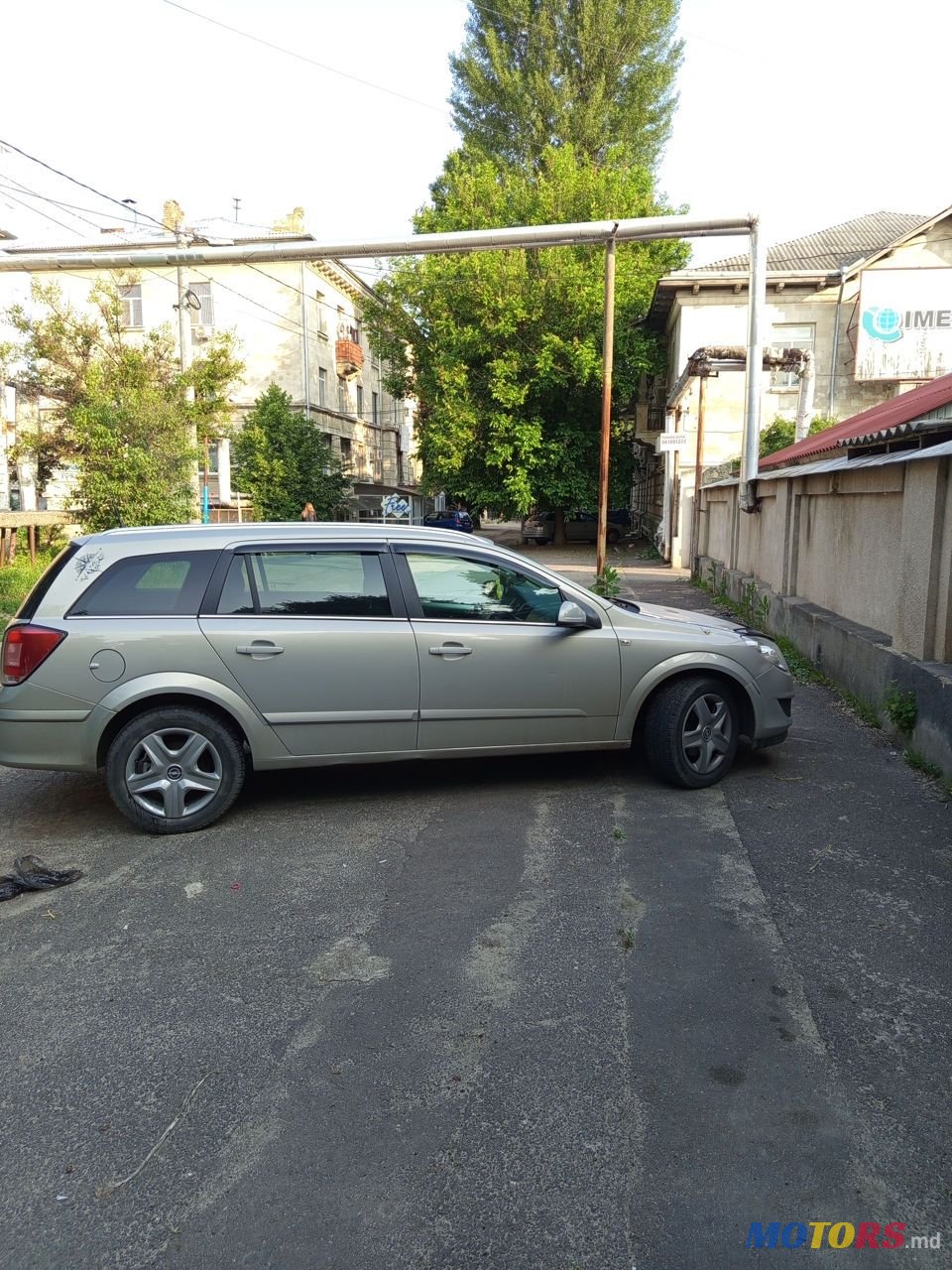 2008' Opel Astra photo #4