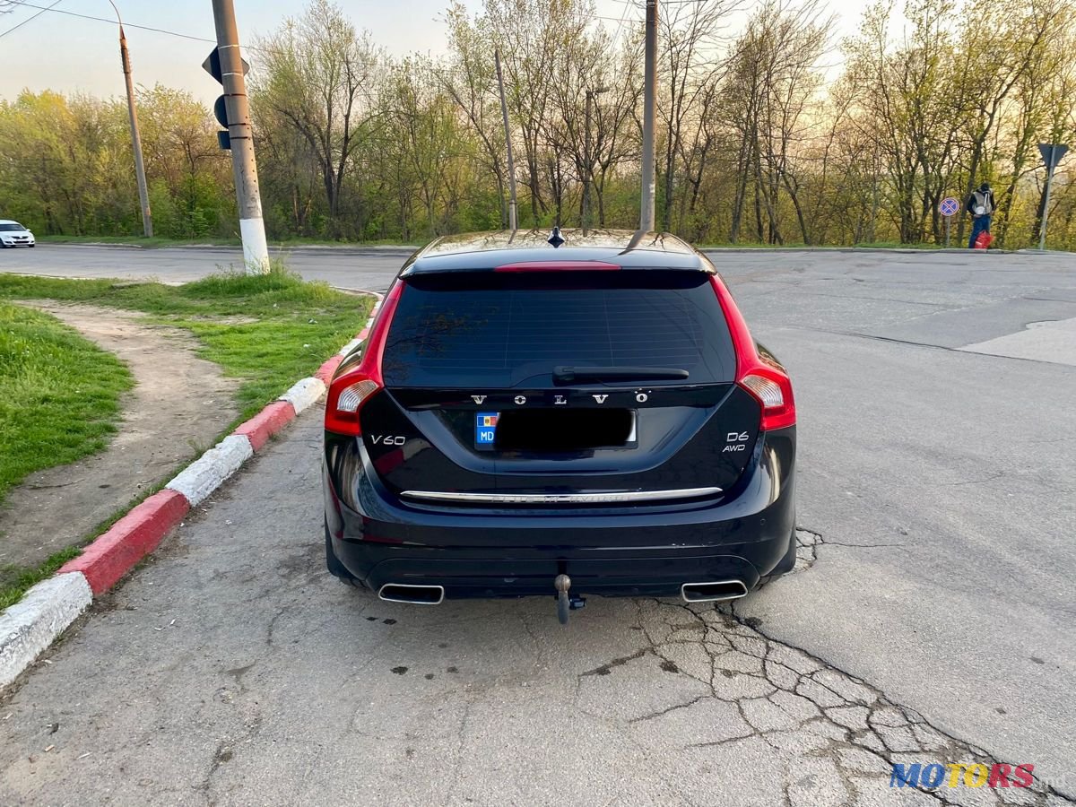 2015' Volvo V60 photo #6