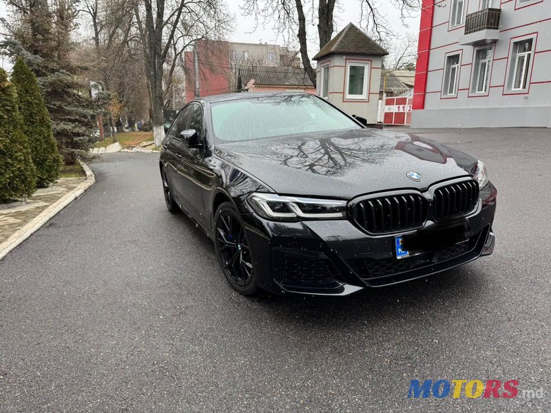 2020' BMW 5 Series photo #2