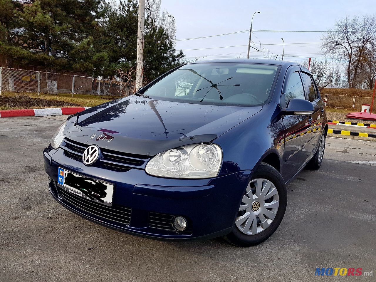 2008' Volkswagen Golf photo #2