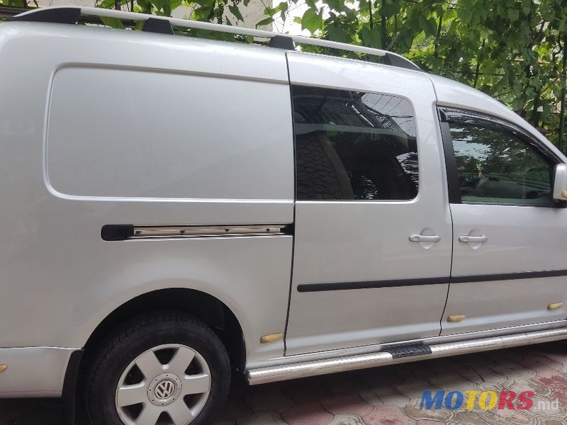 2008' Volkswagen Caddy photo #2