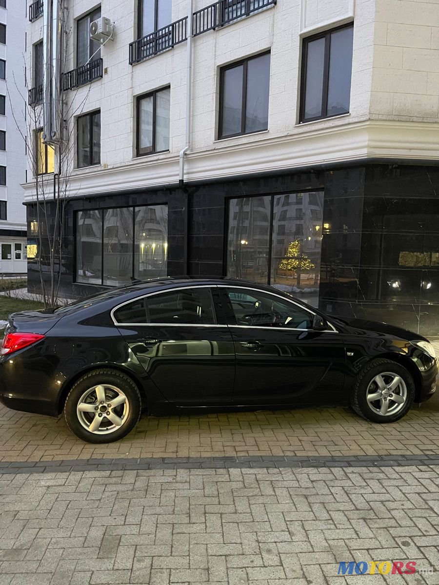 2010' Opel Insignia photo #3