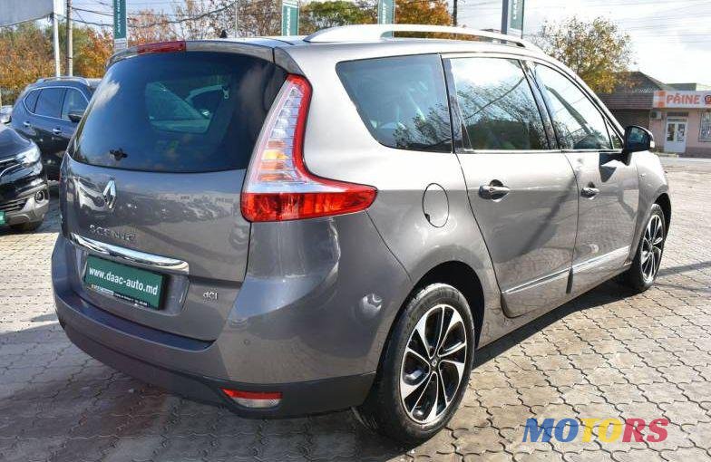 2015' Renault Grand Scenic photo #1