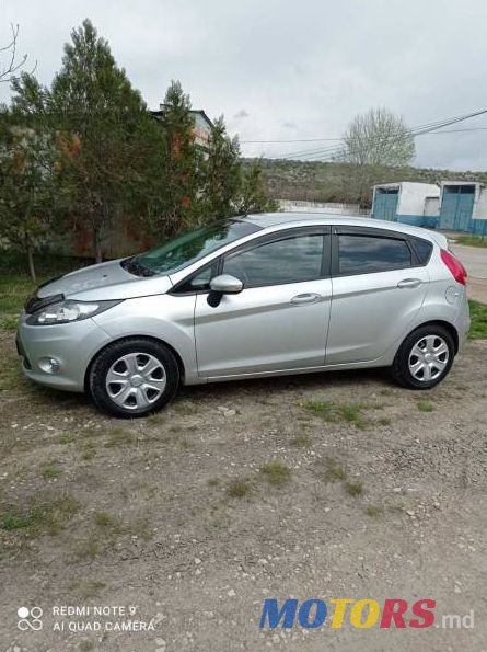 2012' Ford Fiesta photo #2