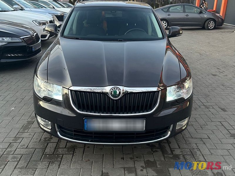2009' Skoda Superb photo #5