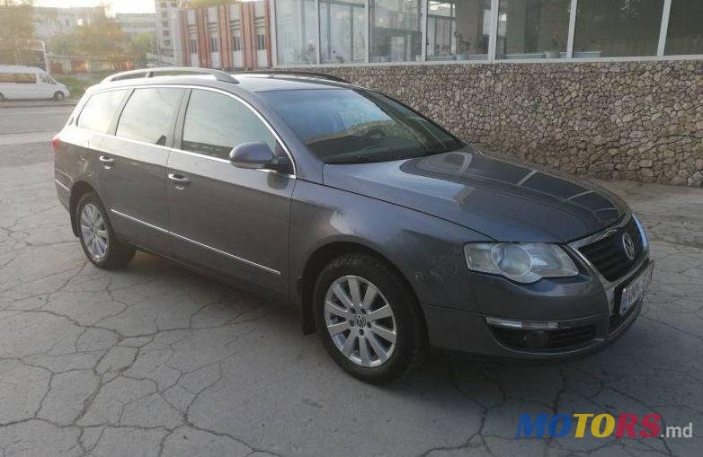 2005' Volkswagen Passat photo #1