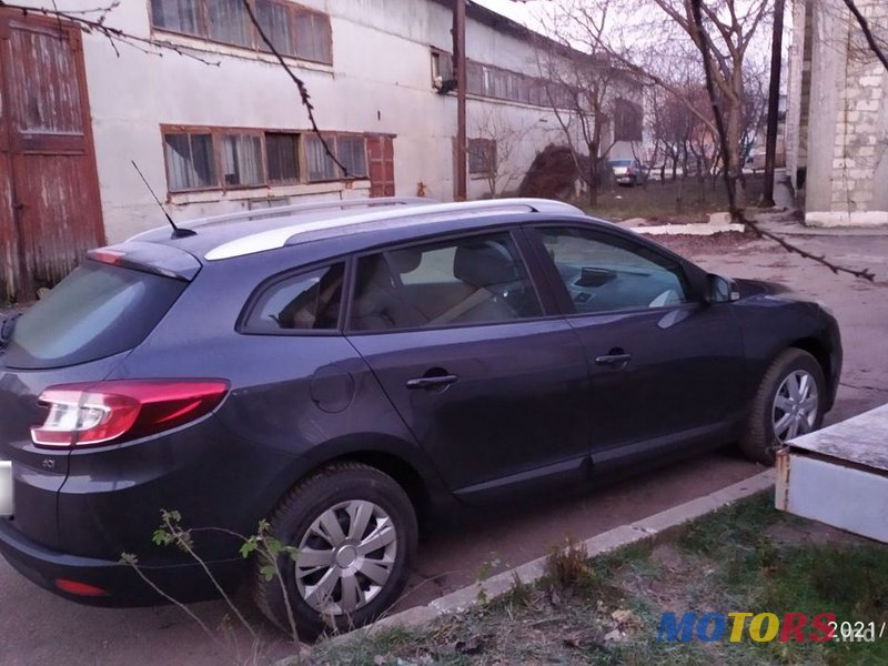 2012' Renault Megane photo #3